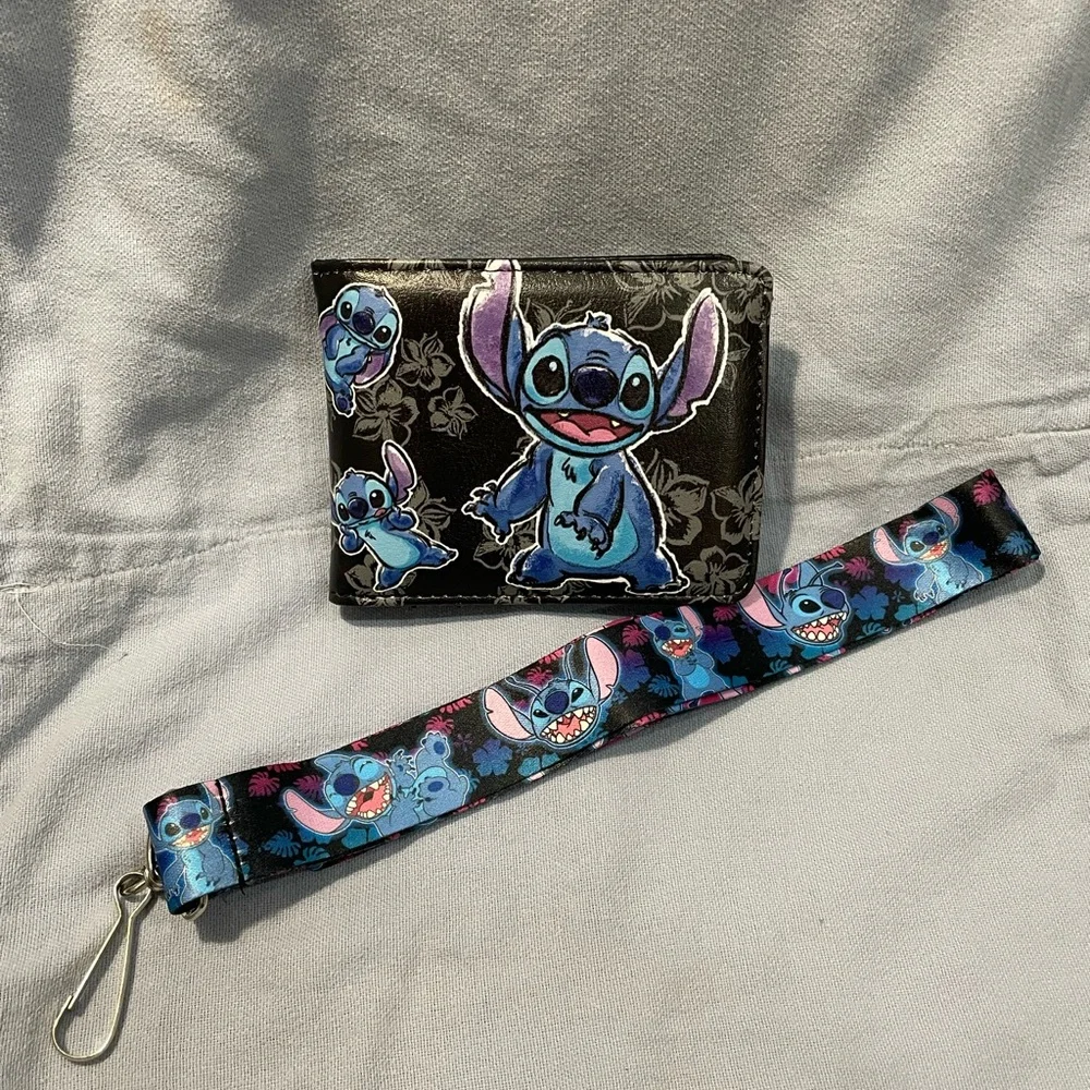 NEW Disney Stitch w/ Tropical Flowers Bifold Wallet & Lanyard by Buckle-Down